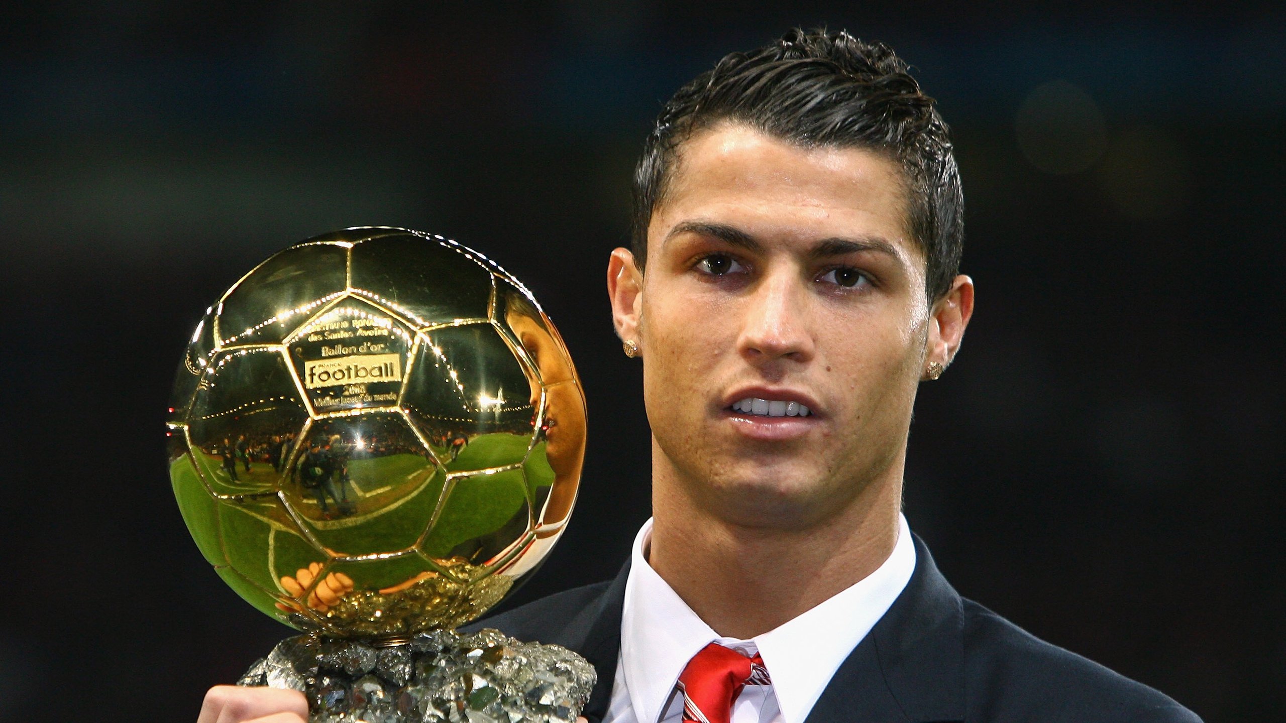 国足门将出击时机精准度报告，国足历史十大门将